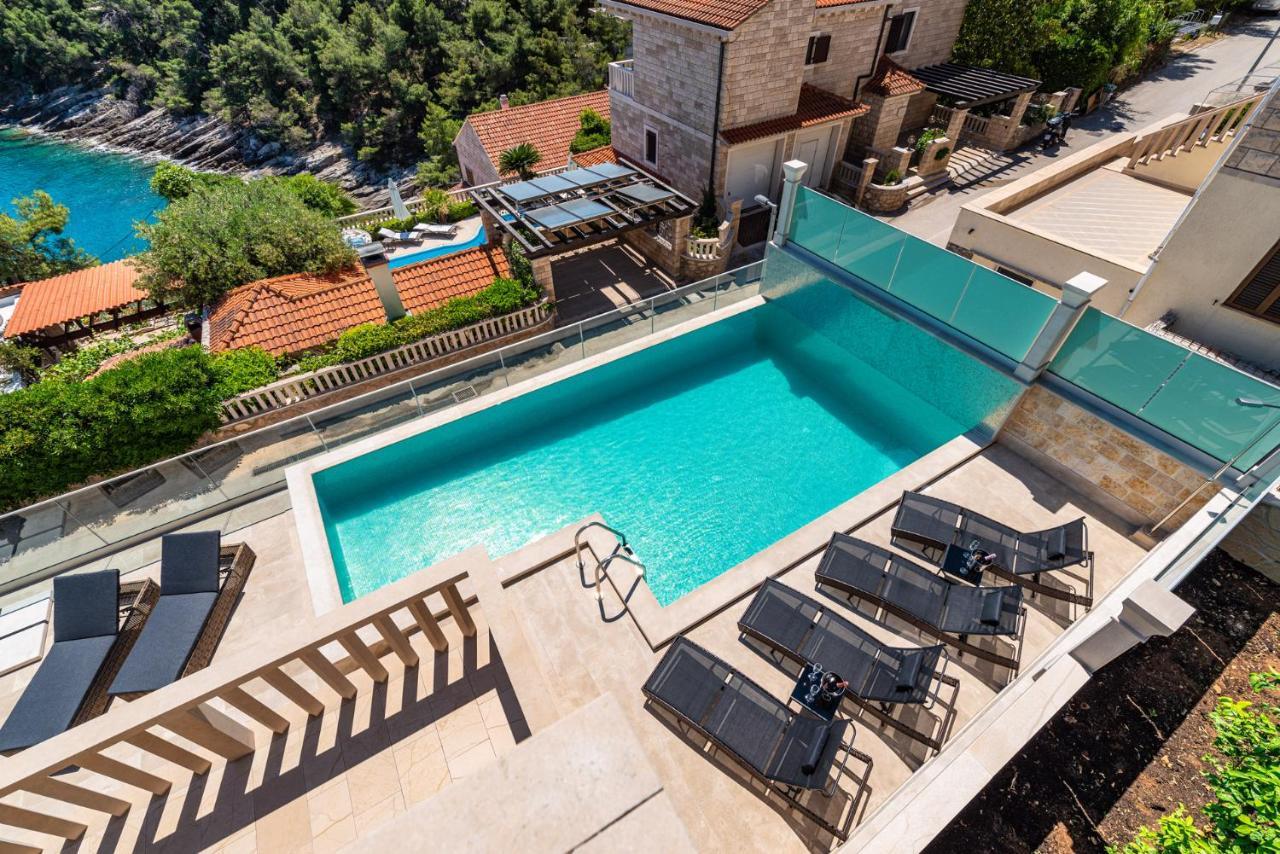 Villa Kadena - Luxury Seaside Villa With Private Heated Pool Selca  Exterior foto