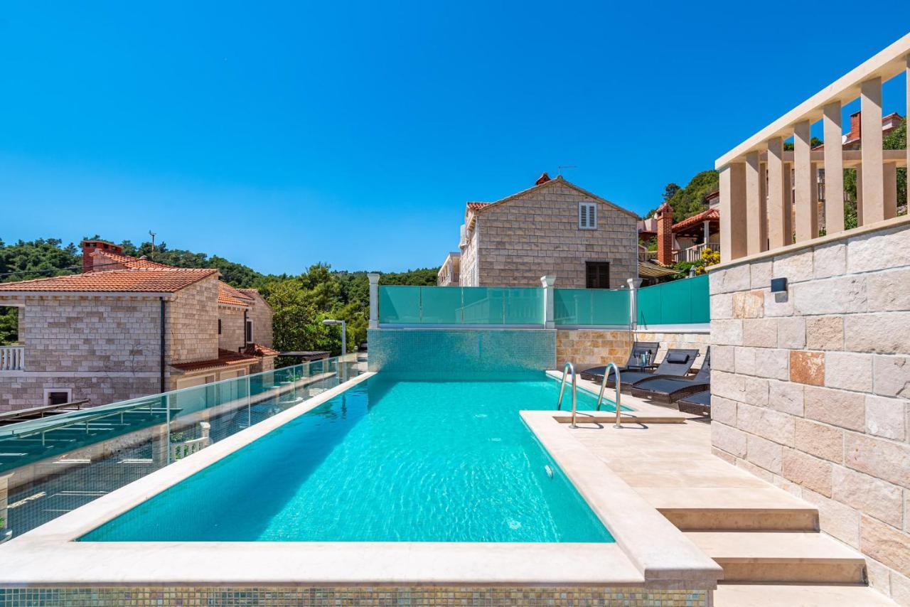 Villa Kadena - Luxury Seaside Villa With Private Heated Pool Selca  Exterior foto