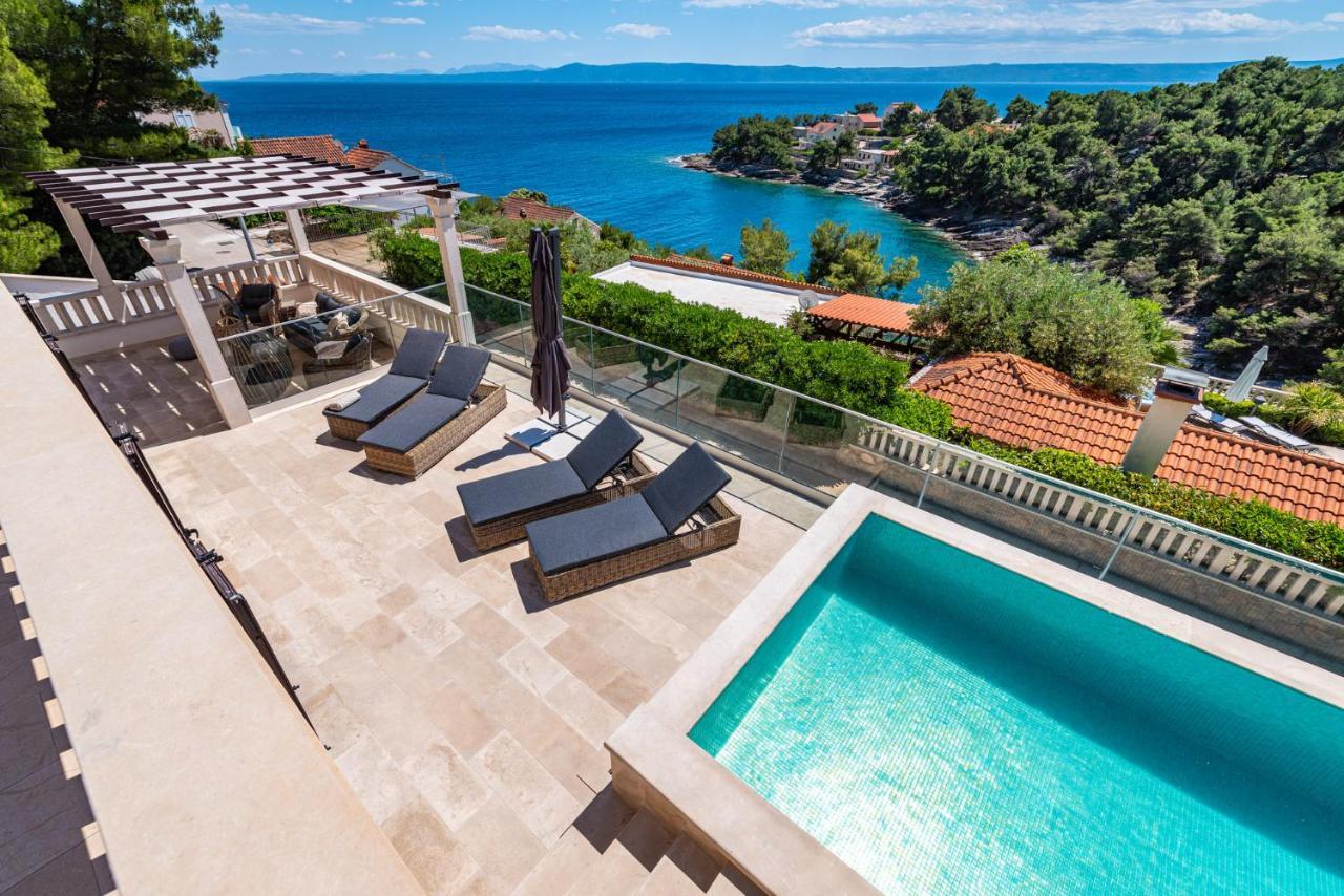 Villa Kadena - Luxury Seaside Villa With Private Heated Pool Selca  Exterior foto